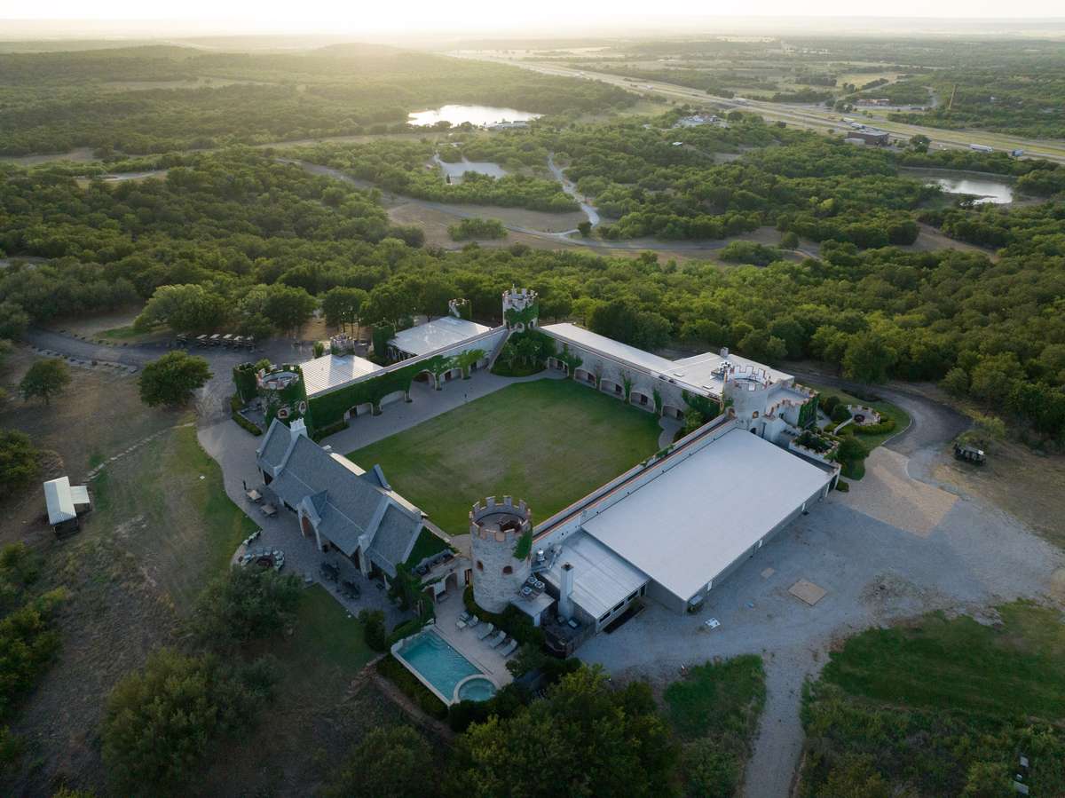 Luxury Hunting Lodge in Texas Luxury Hunting Lodge